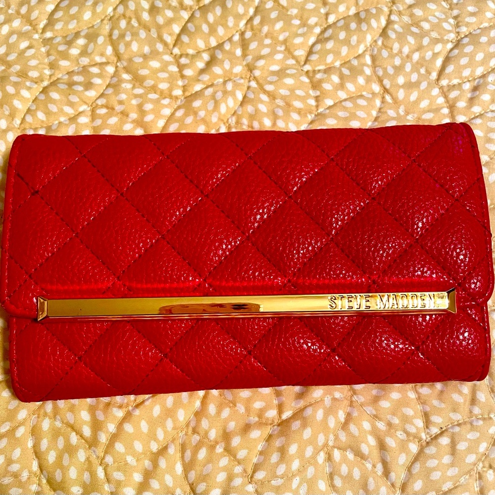 Steve Madden red quilted wallet with gold trim. 7.5 x 4 inches